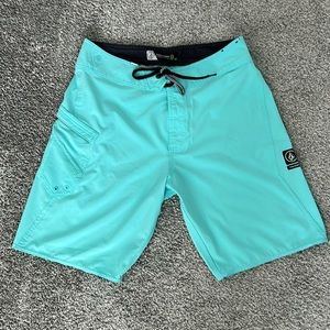Volcom - Solid Mod-Tech Men’s Boardshorts